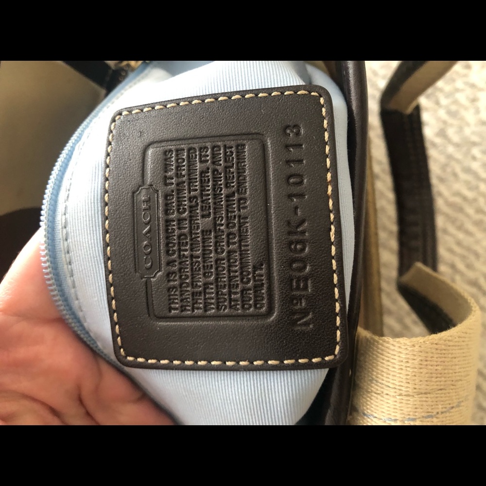 Coach tote and matching wristlet - Picture 8 of 8